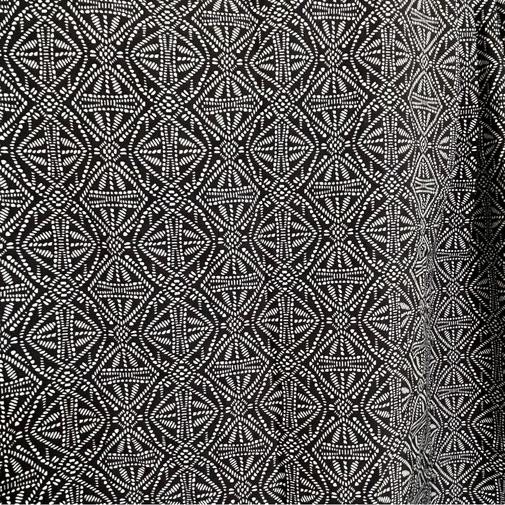 Rip Skirt Hawaii Black Pearl Batik Length 3 Beach Surf Skirt Size Medium - Picture 4 of 7